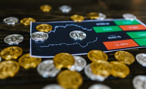 7. Dịch vụ khách hàng & cộng đồng: Khi mất kết nối, ai sẽ trả lời bạn? 7. Dịch vụ khách hàng & cộng đồng: Khi mất kết nối, ai sẽ trả lời bạn?